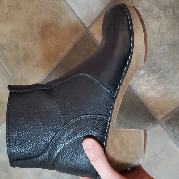 Maguba Auckland Clog Booties - Picture 6 of 9